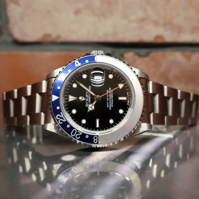 使い込まれた雰囲気 GMT-MASTER REF.16700 青赤ベゼル – ロレックス専門店 クォーク京都店 お買い得情報