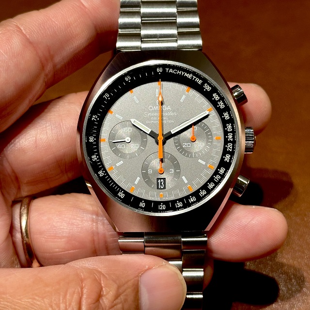 近未来 OMEGA SPEEDMASTER MARK II