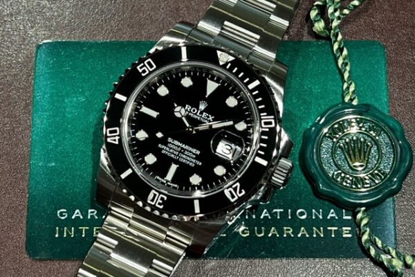 生産終了間際のサブマリーナー入荷しました