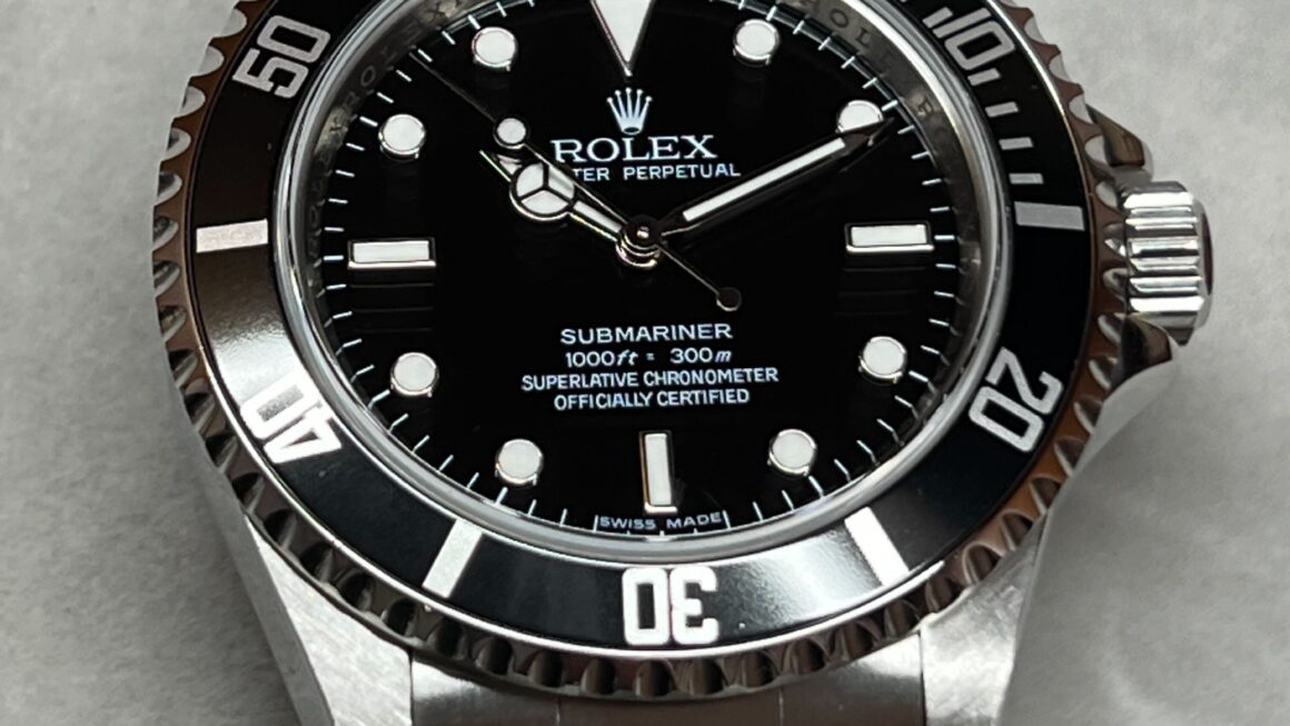 入荷したてのサブマリーナーノンデイト 5桁モデルです