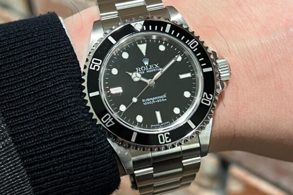 軽い着け心地のロレックスダイバーズモデル