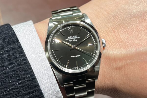 小振りで軽い着け心地が魅力です　ロレックス 90’sエアキング